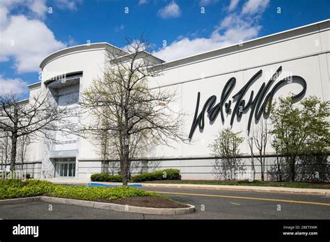 lord and taylor sign in.